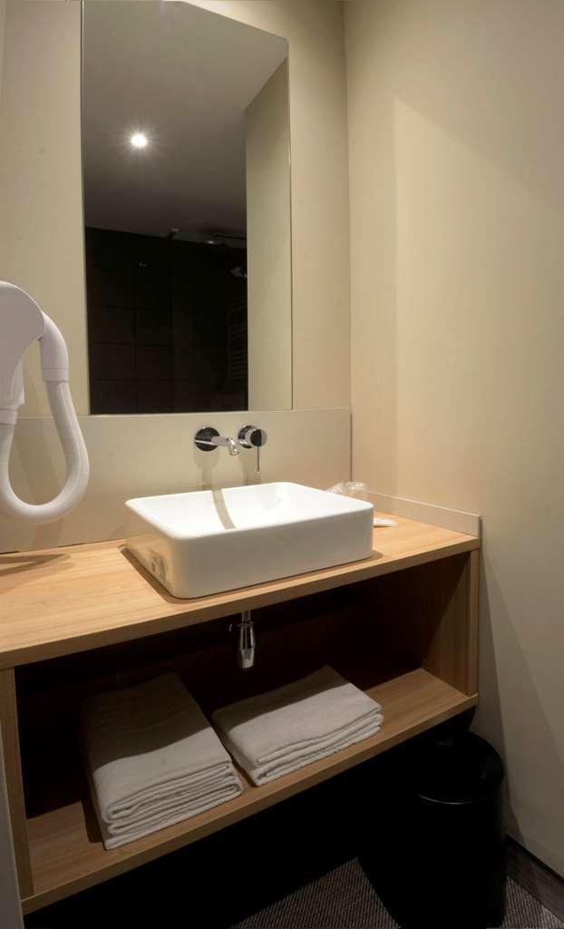 Aparthotel 37 Lodge Courbevoie Paris La Defense 客房 照片